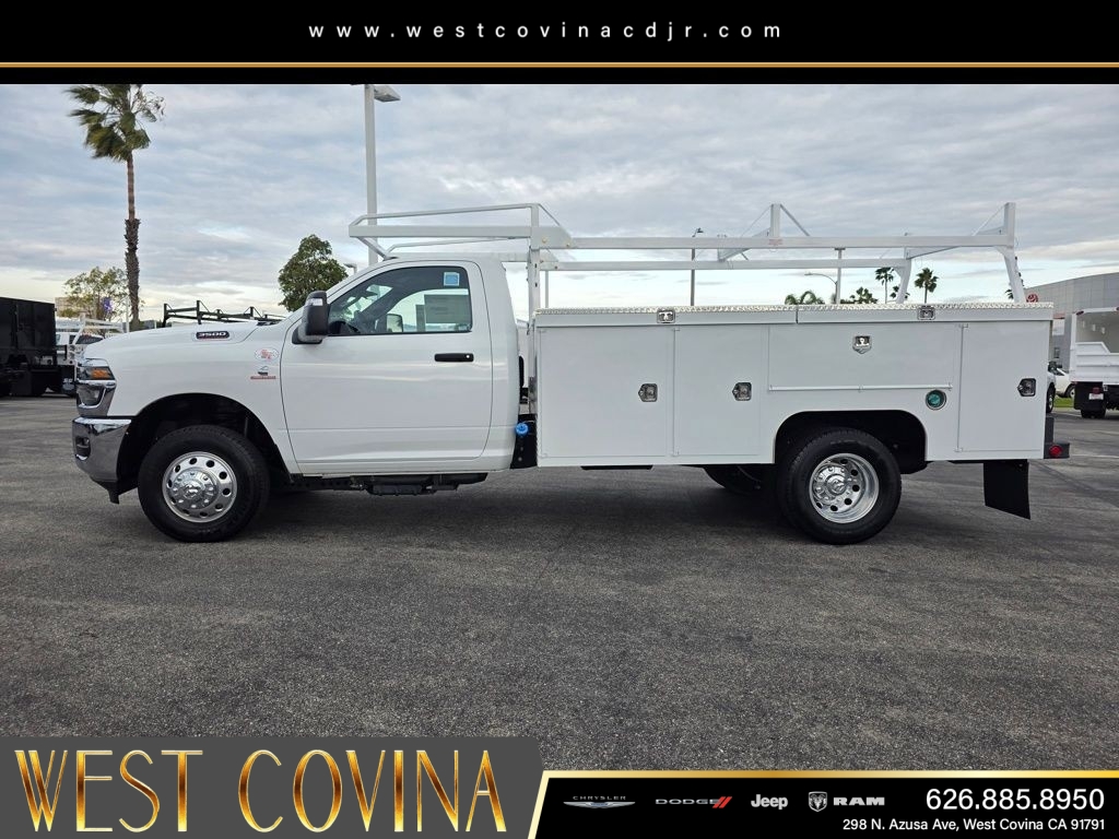 New 2025 Bright White Clear-Coat Exterior Paint RAM Tradesman image 12