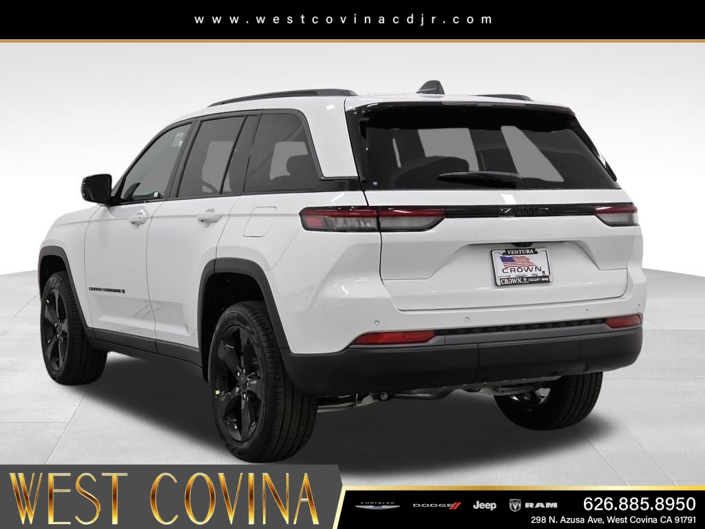 New 2026 Bright White Clear-Coat Exterior Paint Jeep Limited image 7