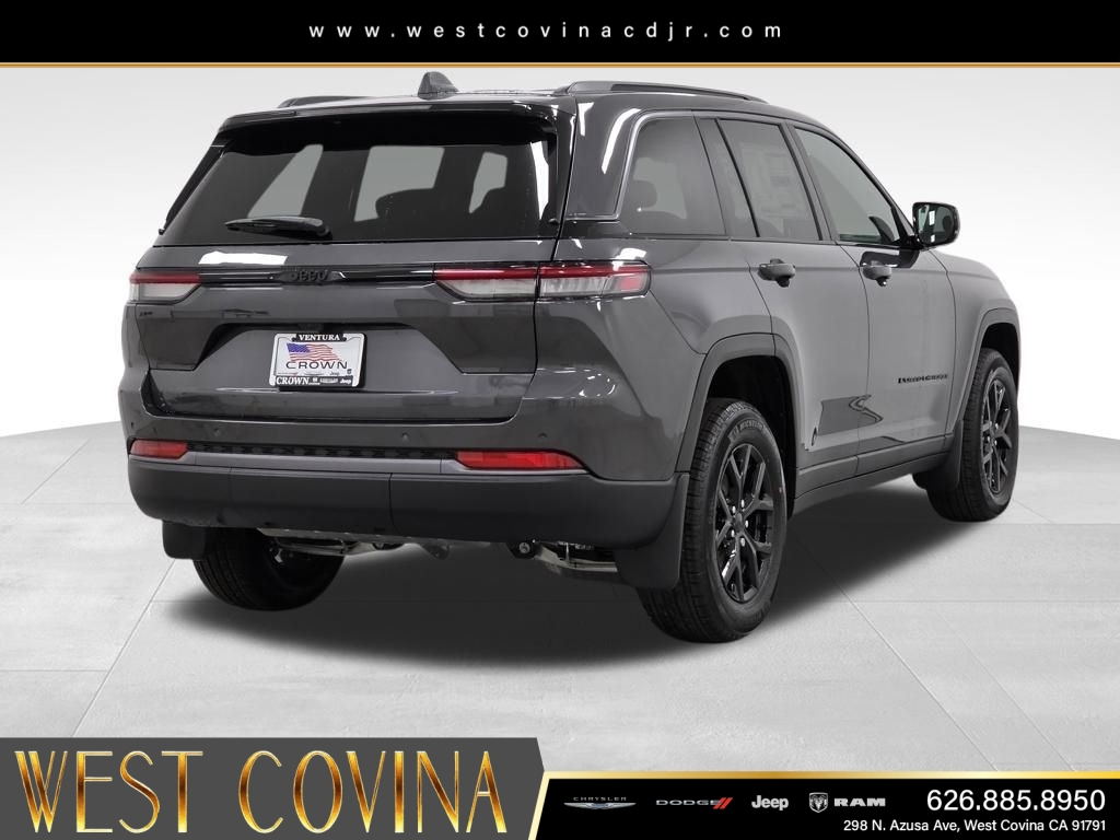 New 2026 Baltic Gray Metallic Clear-Coat Exterior Paint Jeep Laredo image 5