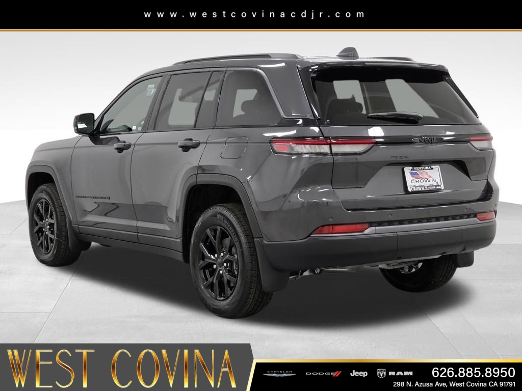 New 2026 Baltic Gray Metallic Clear-Coat Exterior Paint Jeep Laredo image 7