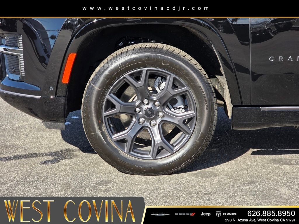 New 2026 High Gloss Black Exterior Paint Jeep Limited Altitude image 9