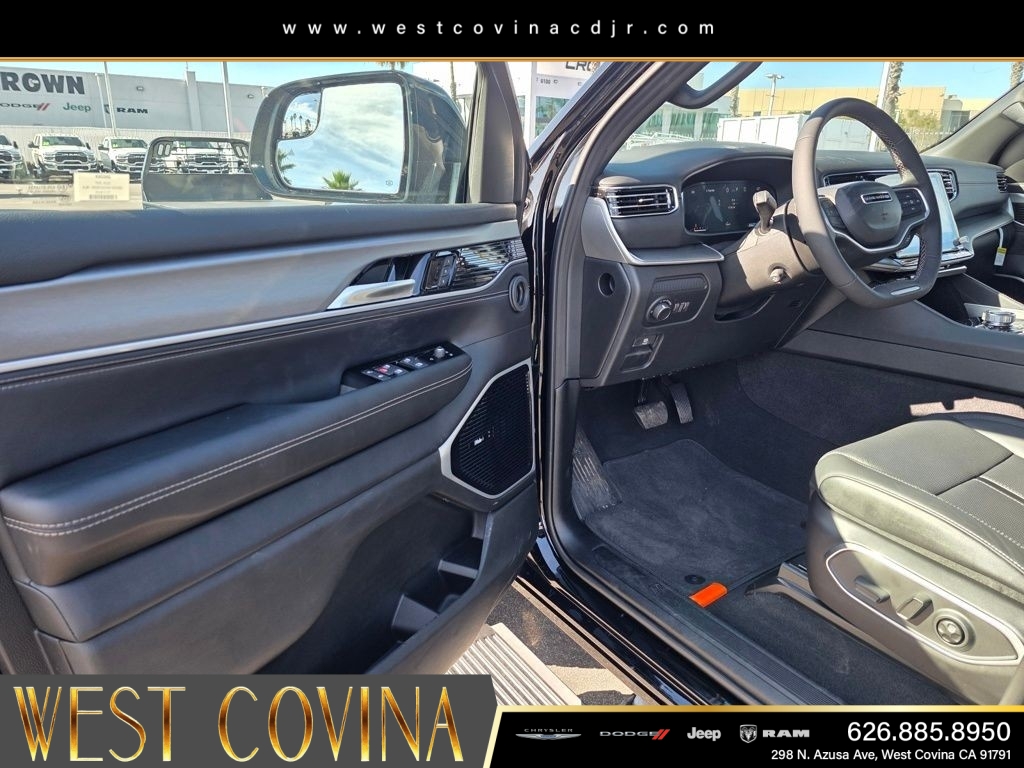 New 2026 High Gloss Black Exterior Paint Jeep Limited Altitude image 20