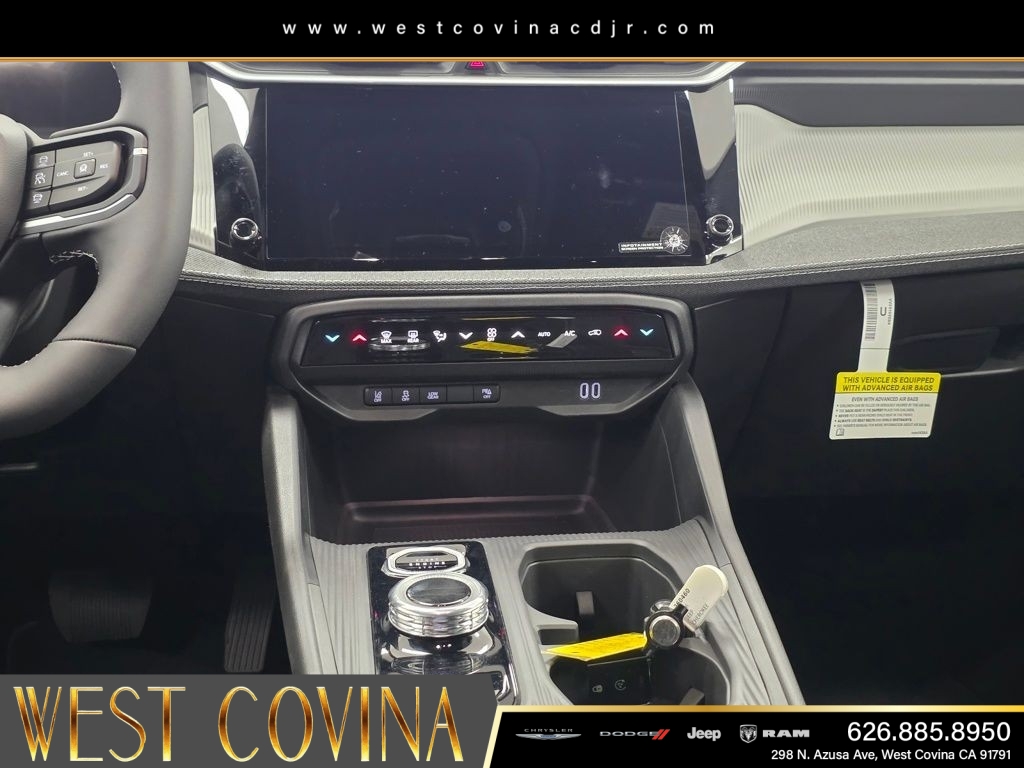 New 2026 Red Hot Pearl-Coat Exterior Paint Jeep Laredo image 11
