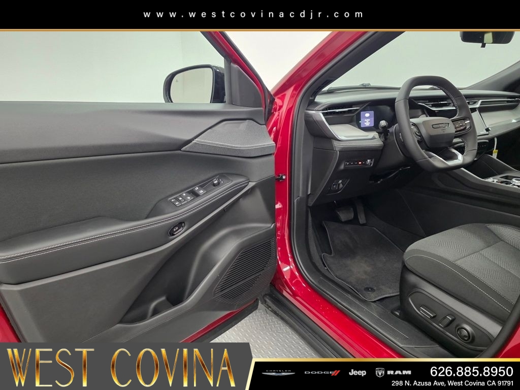New 2026 Red Hot Pearl-Coat Exterior Paint Jeep Laredo image 15