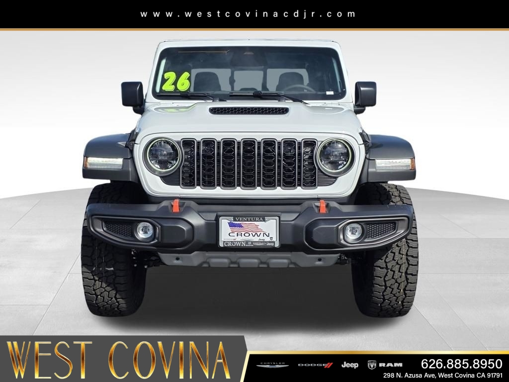 New 2026 Bright White Clear-Coat Exterior Paint Jeep Mojave image 2
