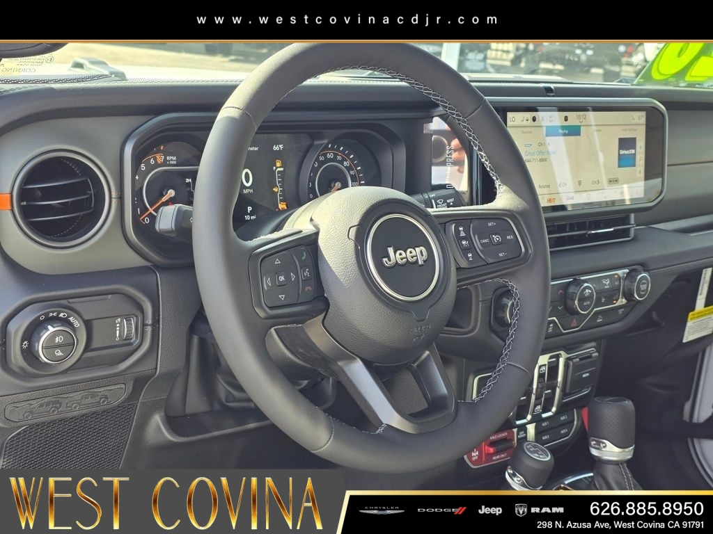 New 2026 Bright White Clear-Coat Exterior Paint Jeep Mojave image 15