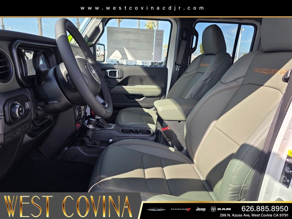 New 2026 Bright White Clear-Coat Exterior Paint Jeep Mojave image 17