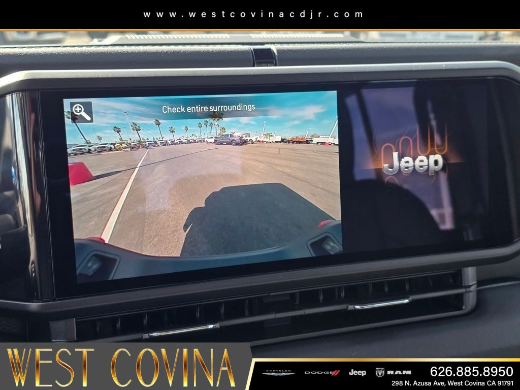 New 2026 Bright White Clear-Coat Exterior Paint Jeep Mojave image 19