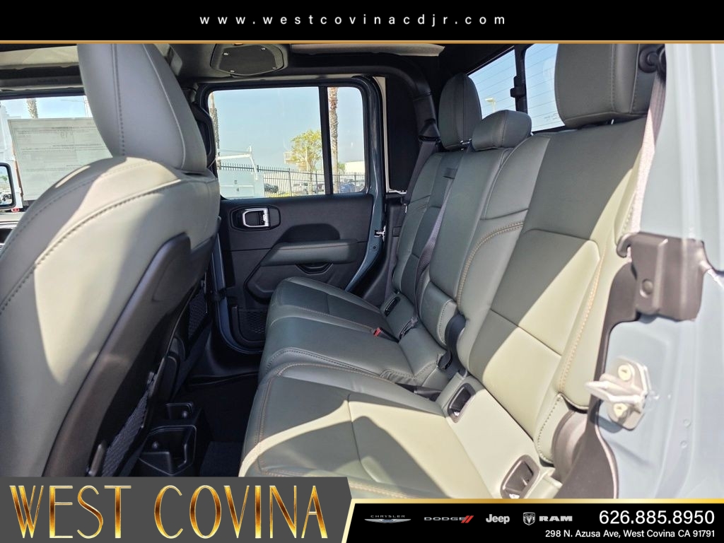 New 2026 Anvil Clear-Coat Exterior Paint Jeep Mojave X image 14