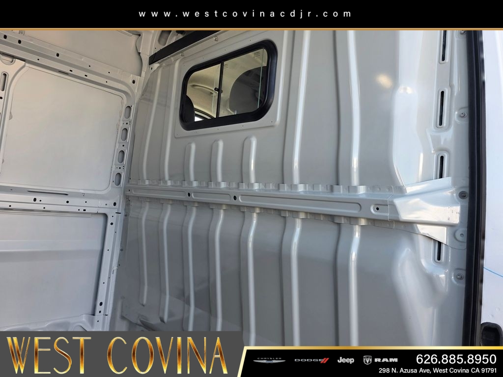 New 2026 Bright White Clear-Coat Exterior Paint RAM High Roof image 20