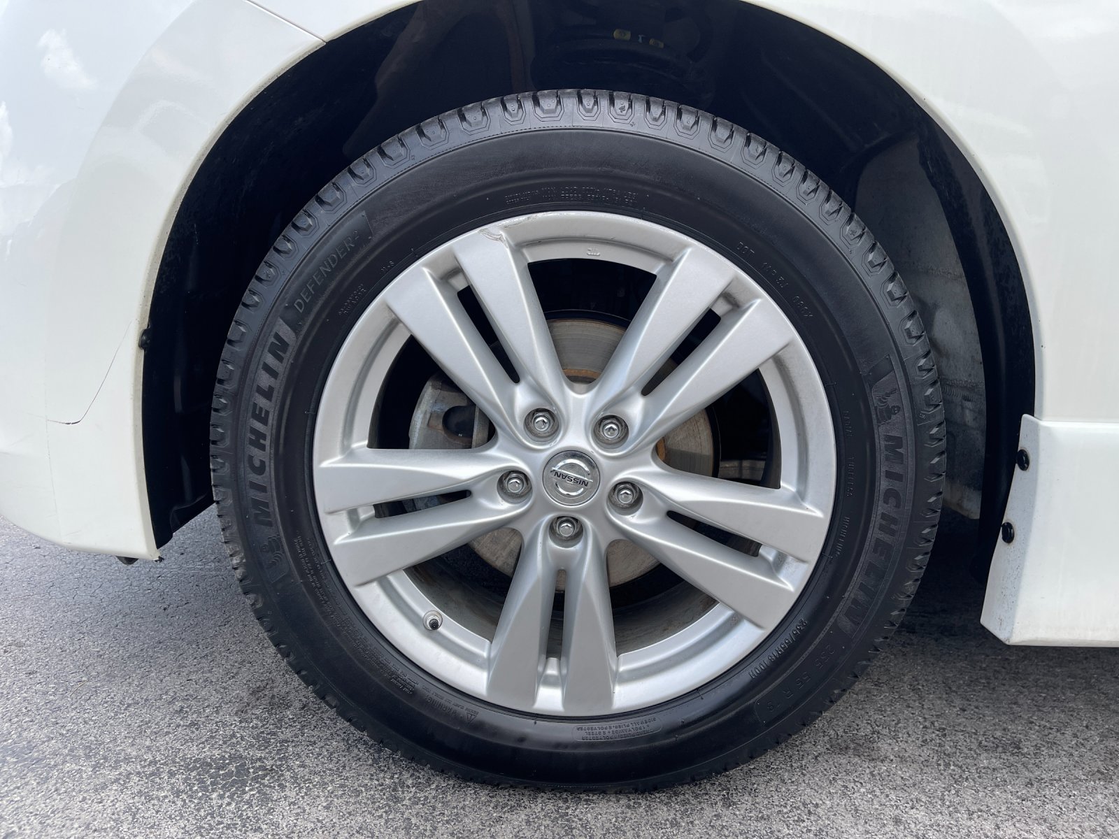 Used 2014 White Nissan 3.5 SL image 34