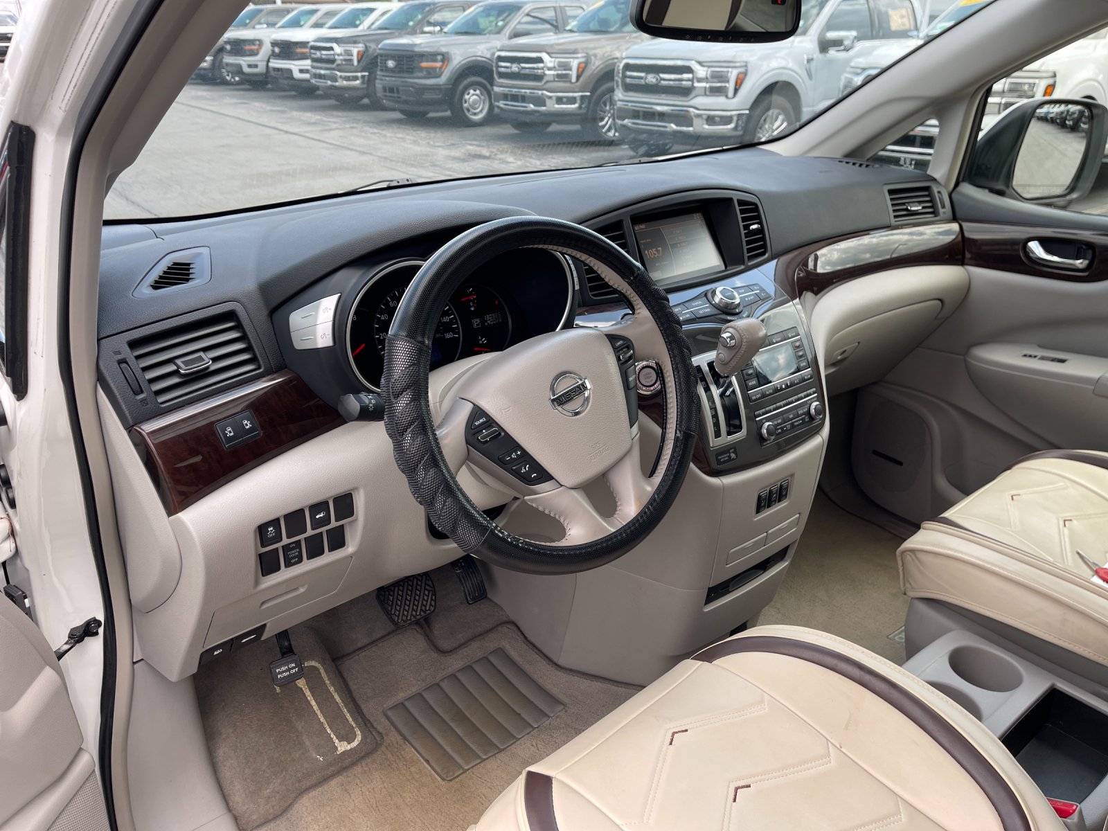 Used 2014 White Nissan 3.5 SL image 11