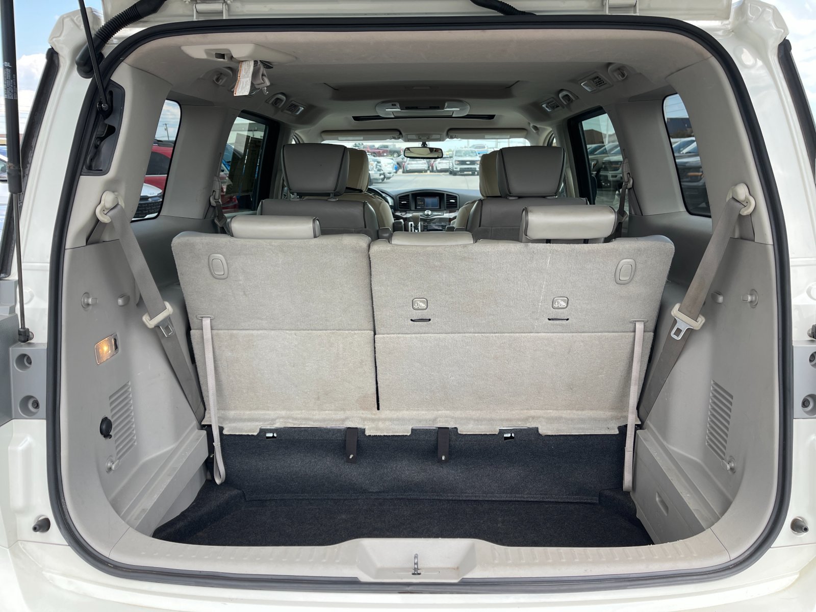 Used 2014 White Nissan 3.5 SL image 19