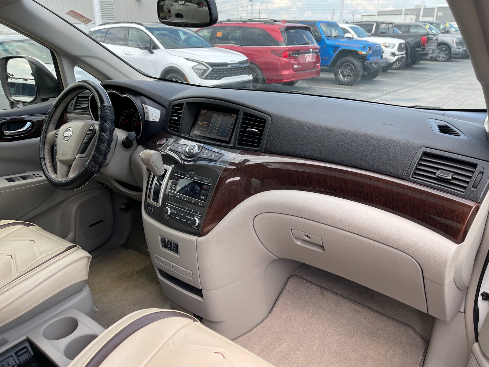 Used 2014 White Nissan 3.5 SL image 20