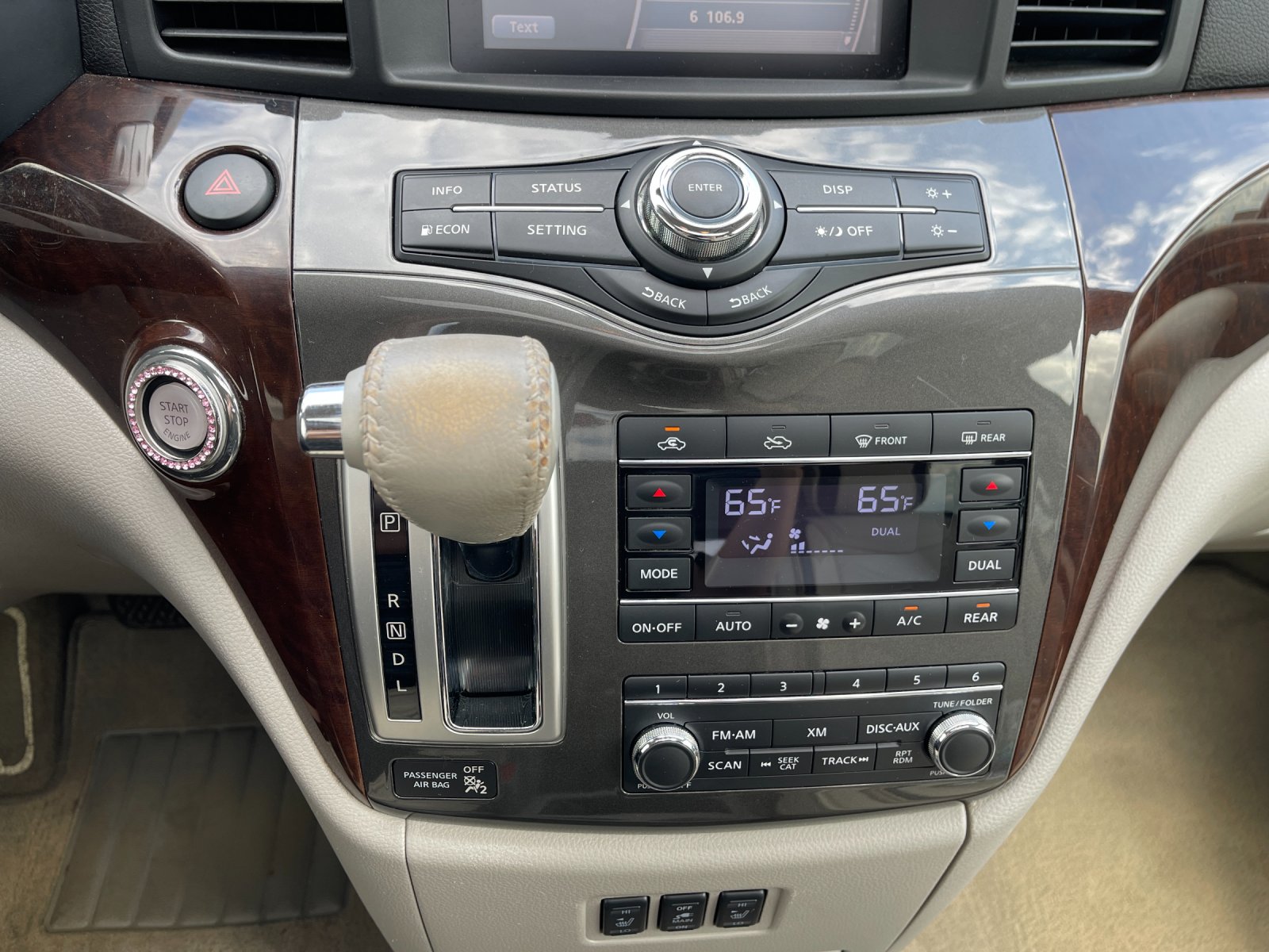 Used 2014 White Nissan 3.5 SL image 25