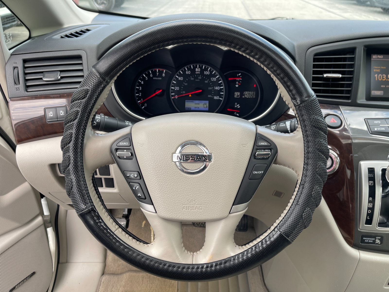 Used 2014 White Nissan 3.5 SL image 28