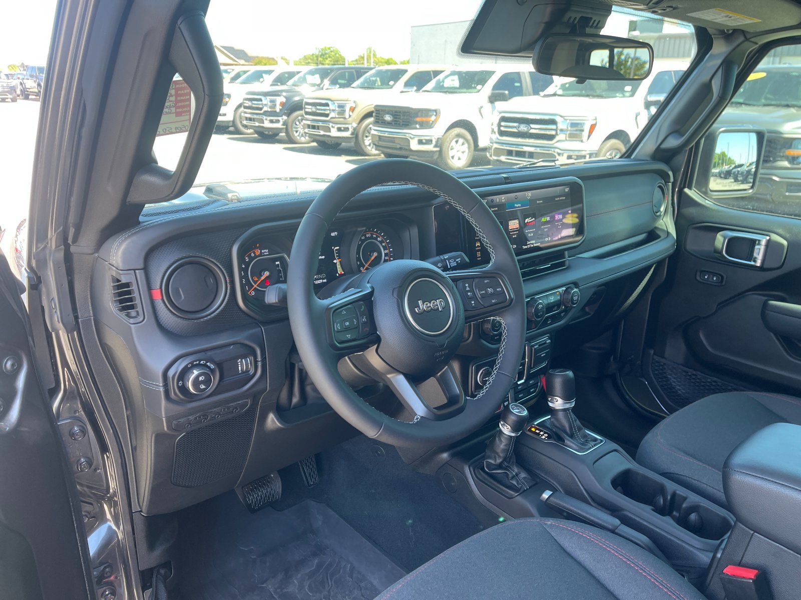 Used 2025 Gray Jeep Rubicon image 11