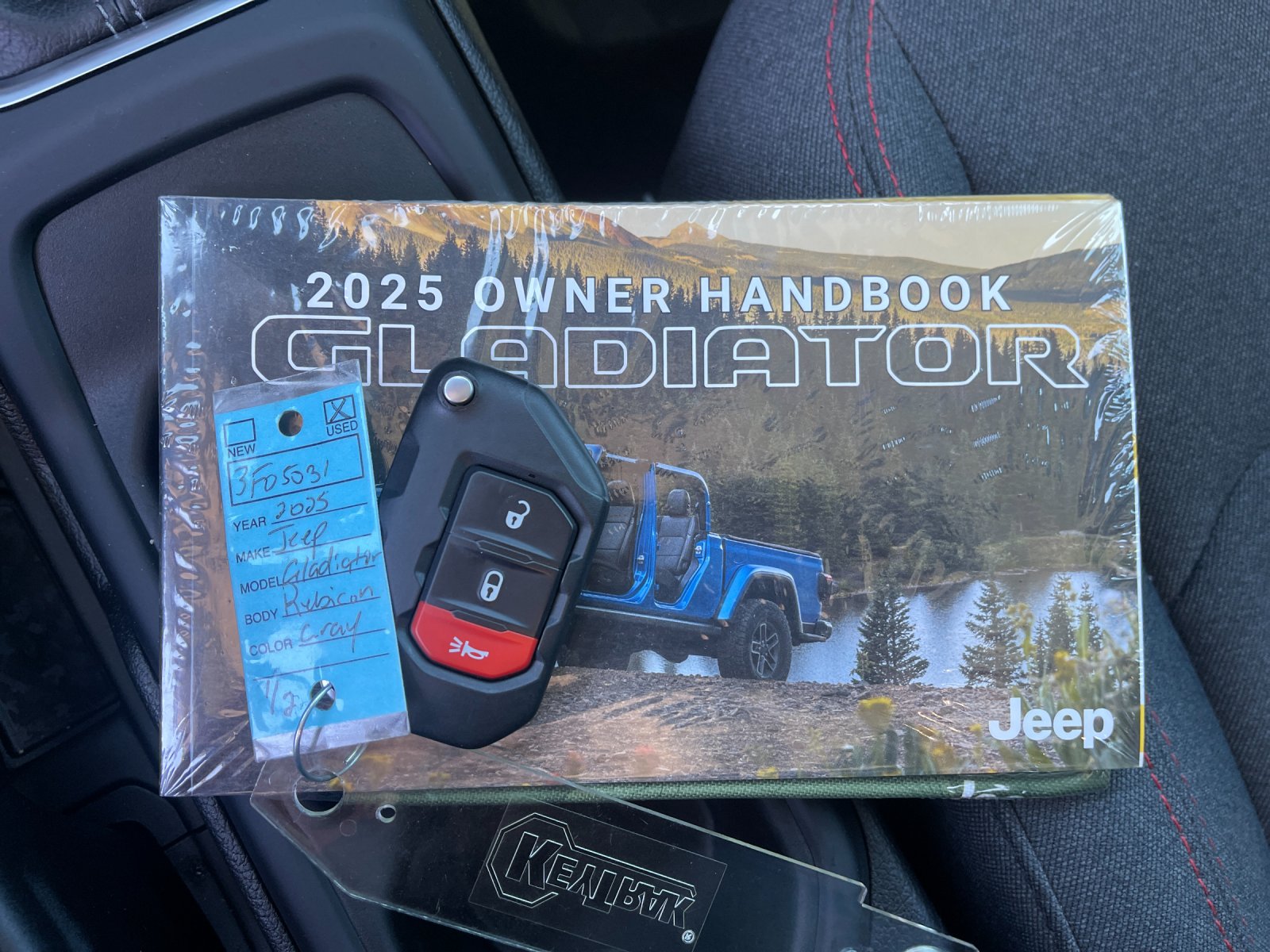 Used 2025 Gray Jeep Rubicon image 10