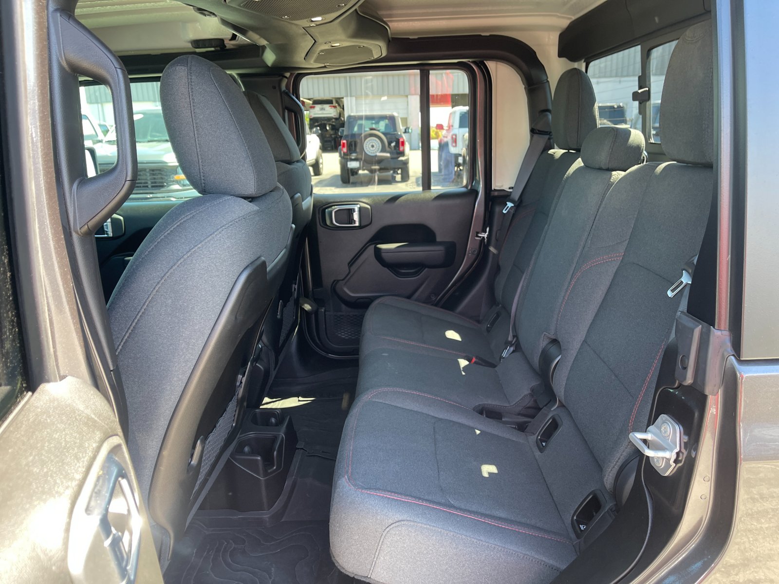 Used 2025 Gray Jeep Rubicon image 14