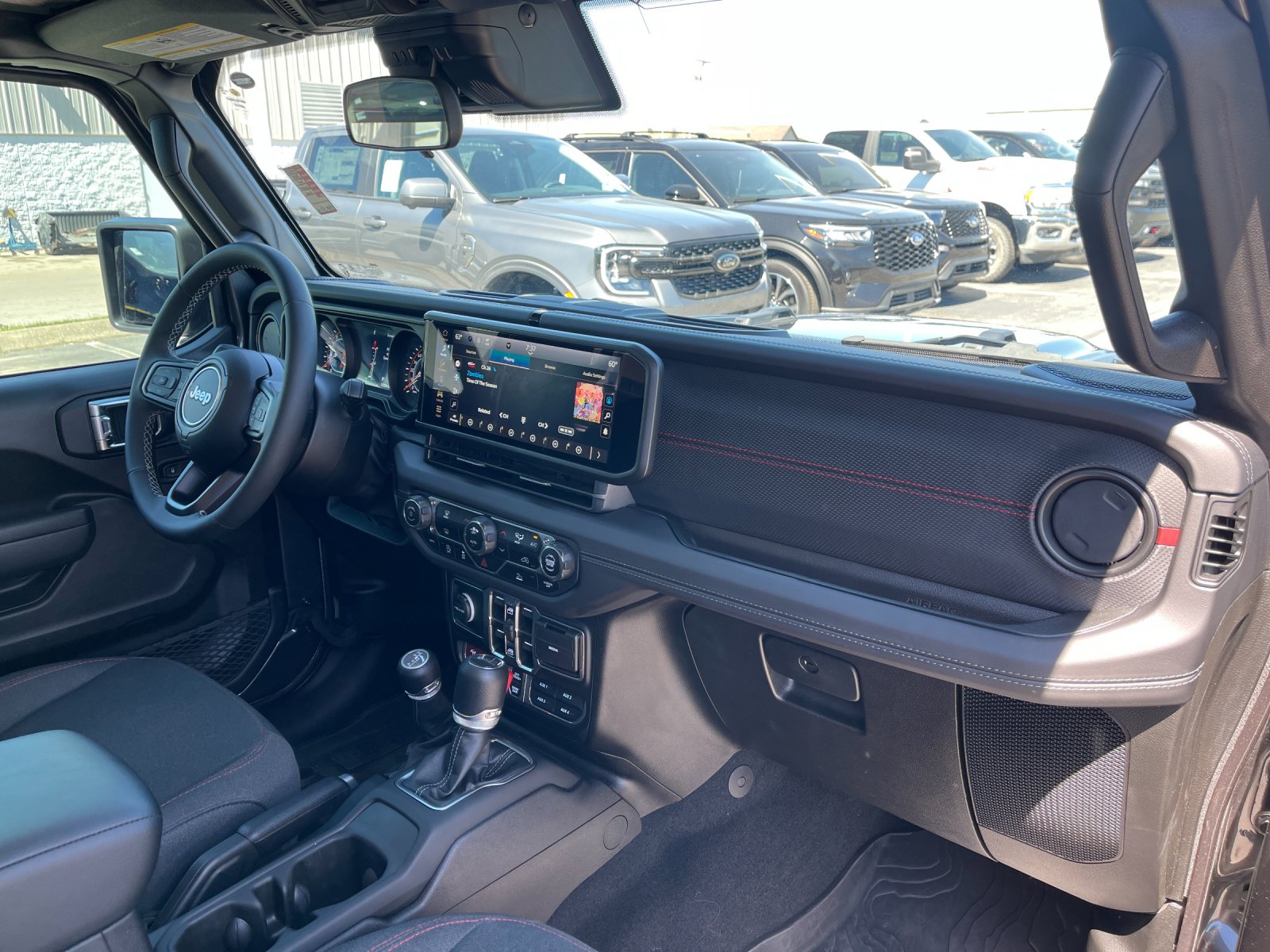 Used 2025 Gray Jeep Rubicon image 17