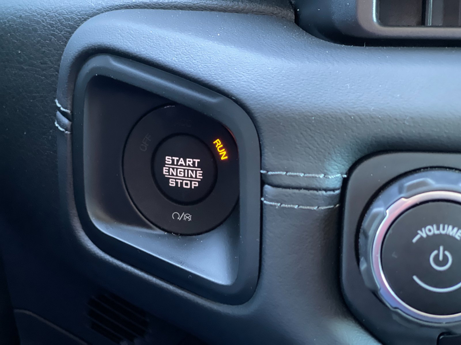 Used 2025 Gray Jeep Rubicon image 23