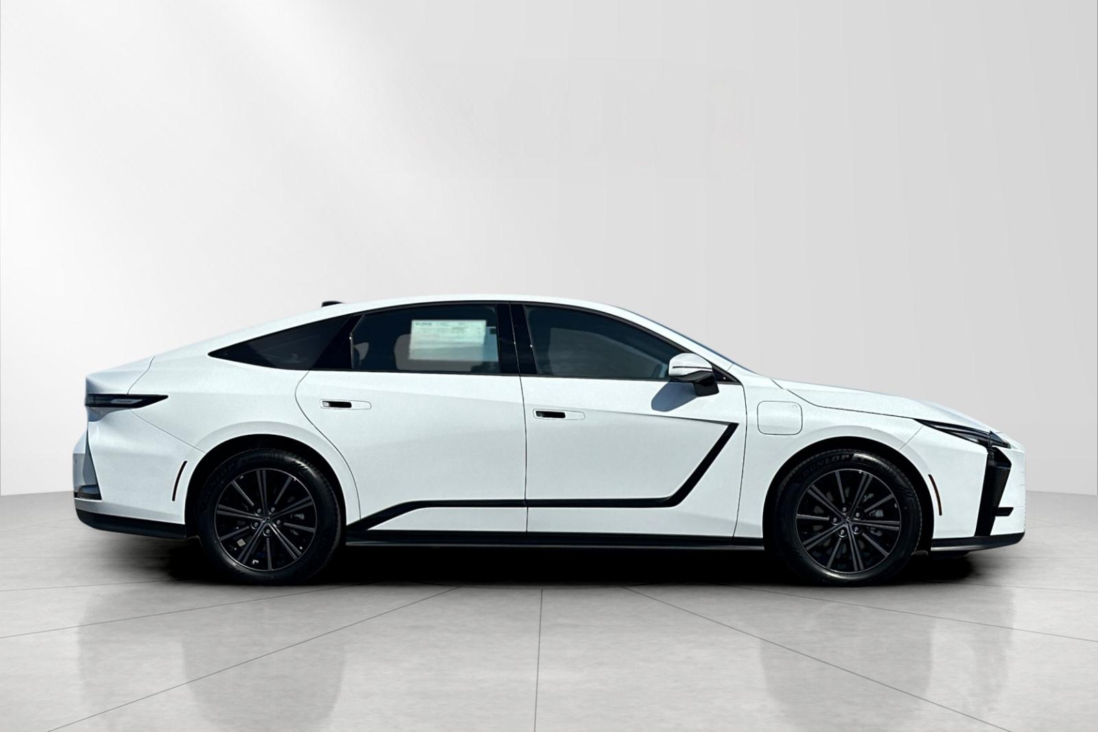 New 2026 Ultra White Lexus ES 350e PREMIUM image 7