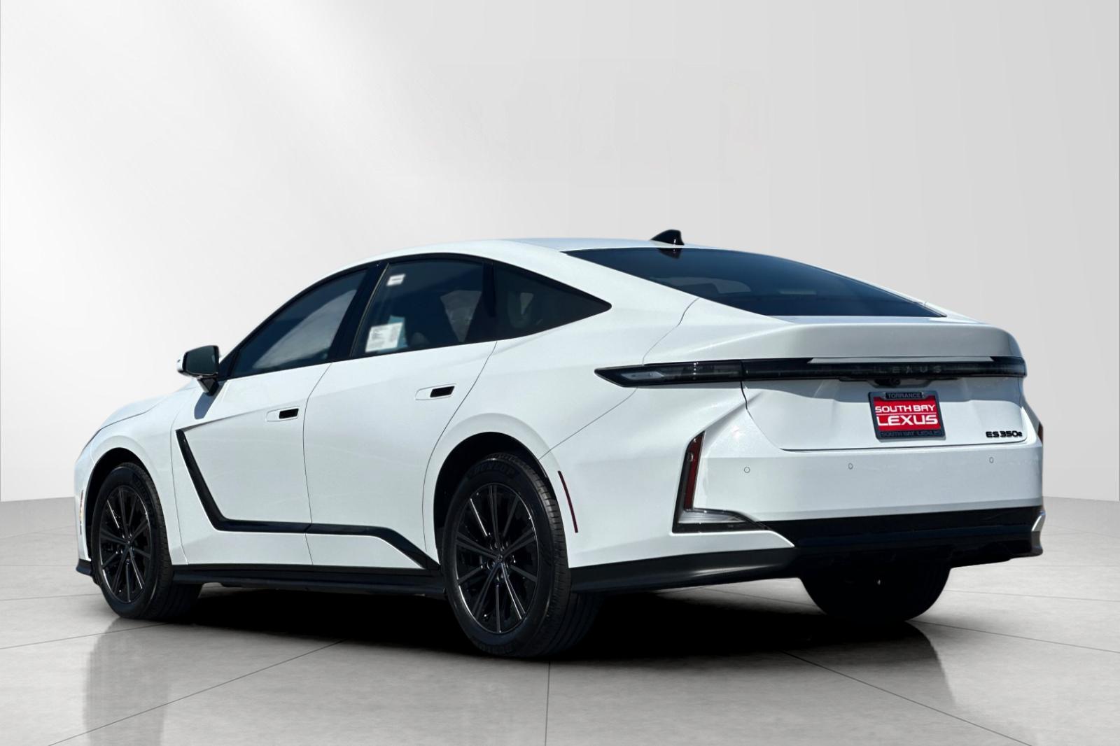 New 2026 Ultra White Lexus ES 350e PREMIUM image 4