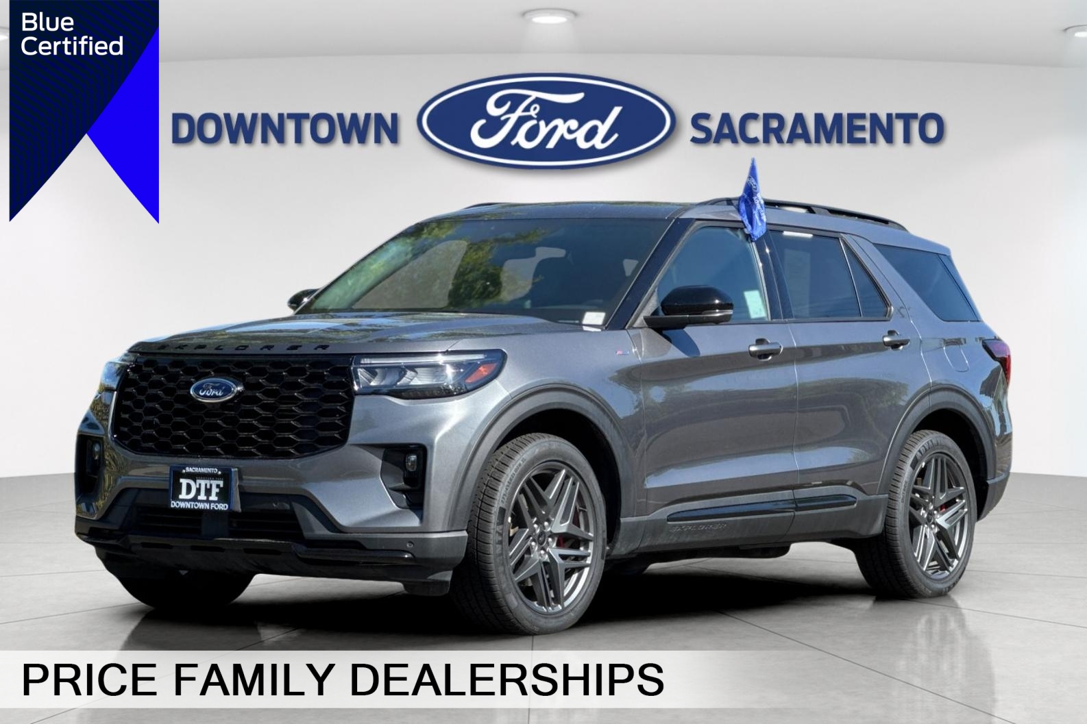 2025 Ford Explorer ST-LINE 4WD (PL535)'s photo