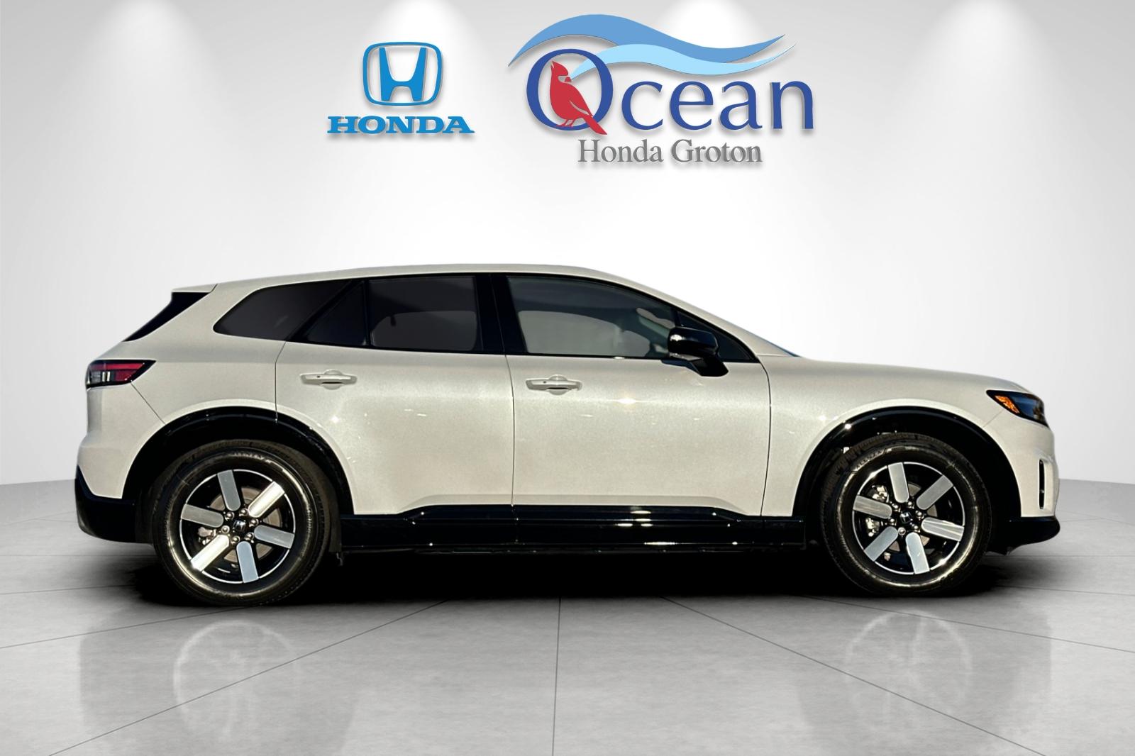 New 2026 Frostline White Pearl Honda Touring image 6