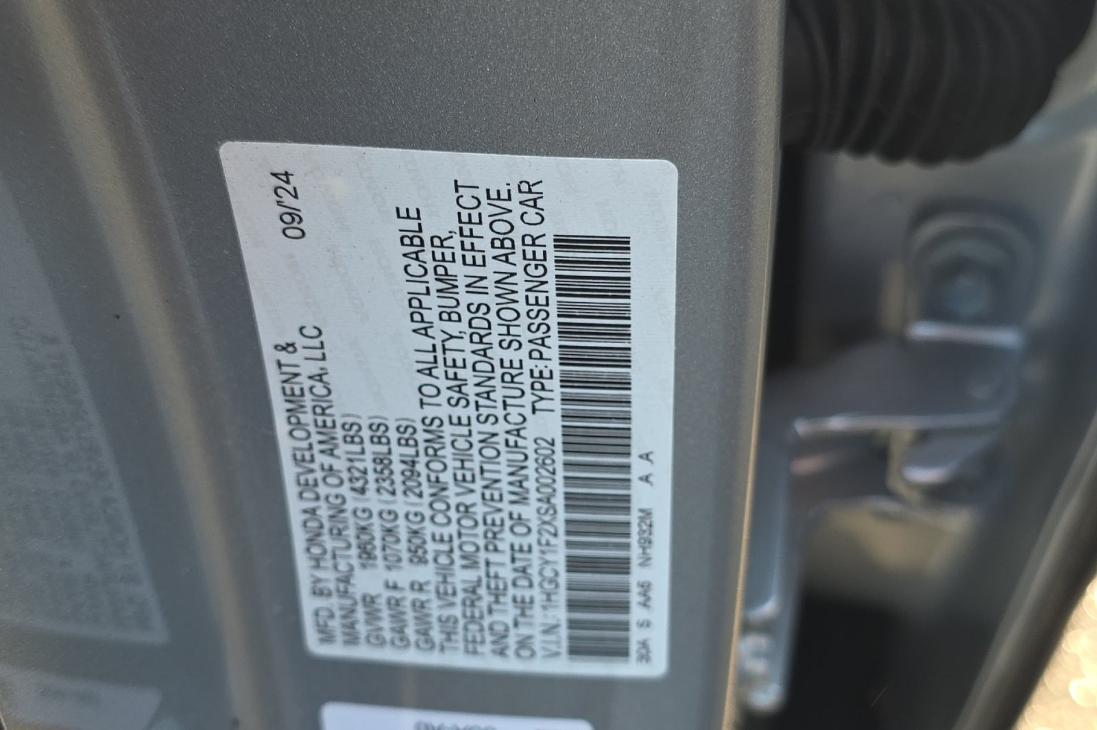 Used 2025 Solar Silver Metallic Honda LX image 24