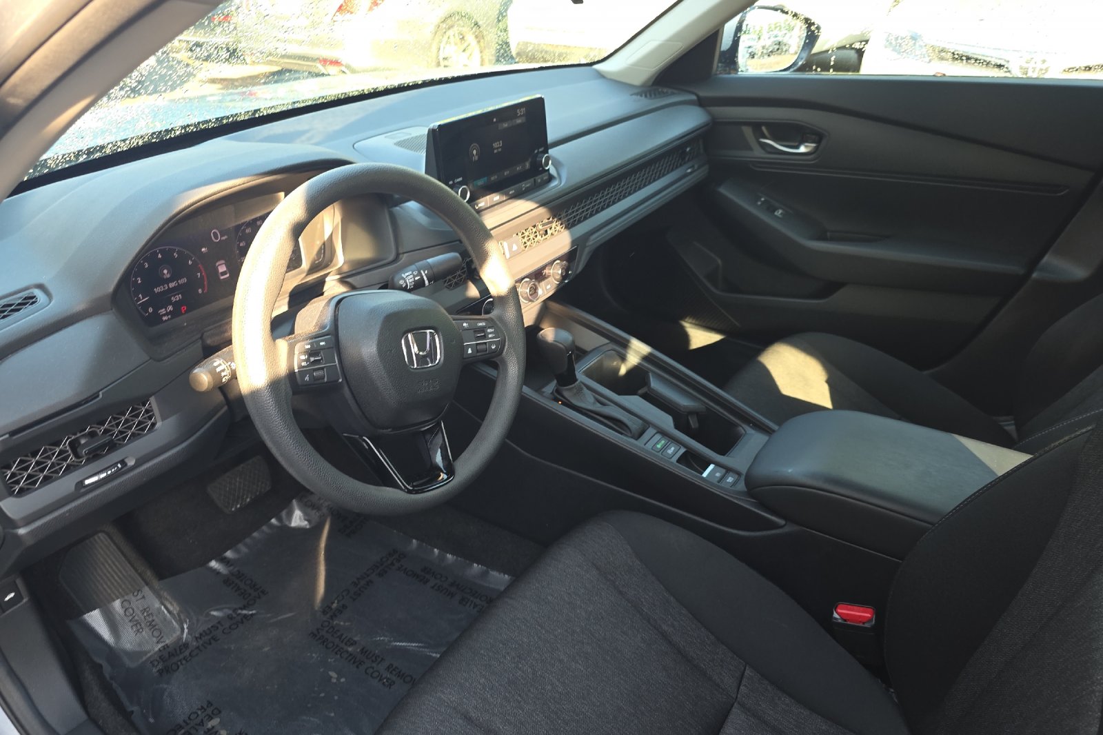 Used 2025 Solar Silver Metallic Honda LX image 11