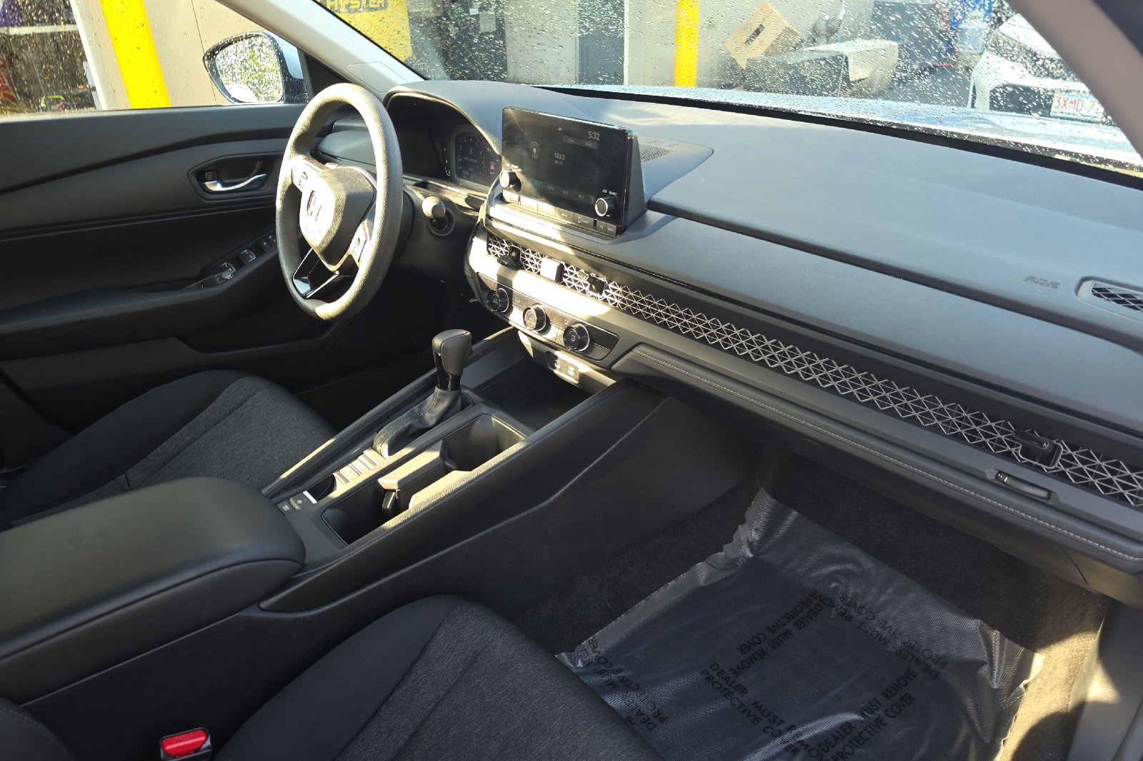 Used 2025 Solar Silver Metallic Honda LX image 16