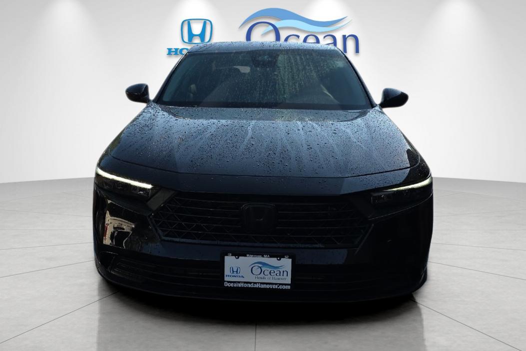 Used 2024 Crystal Black Pearl Honda EX image 8