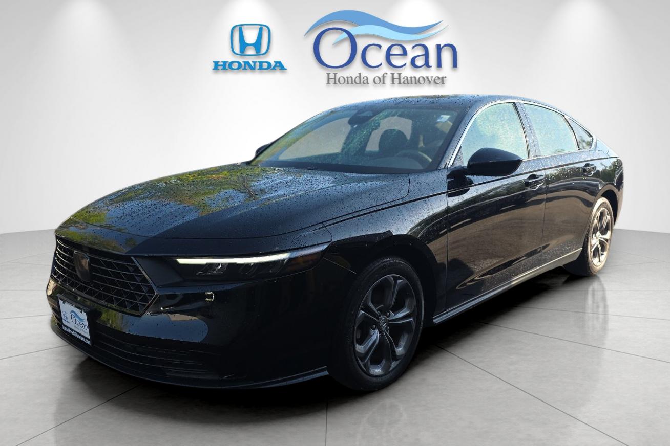 Used 2024 Crystal Black Pearl Honda EX image 7