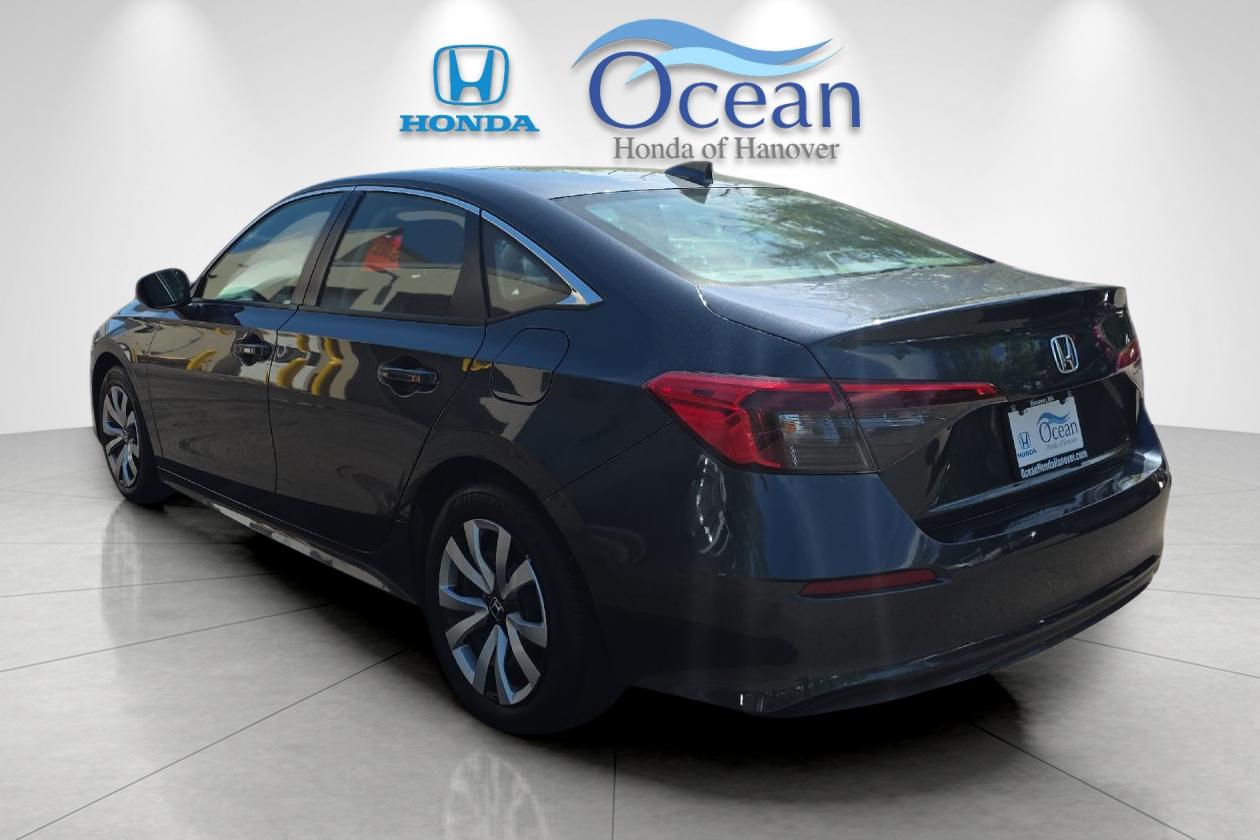 Used 2024 Meteorite Gray Metallic Honda LX image 5