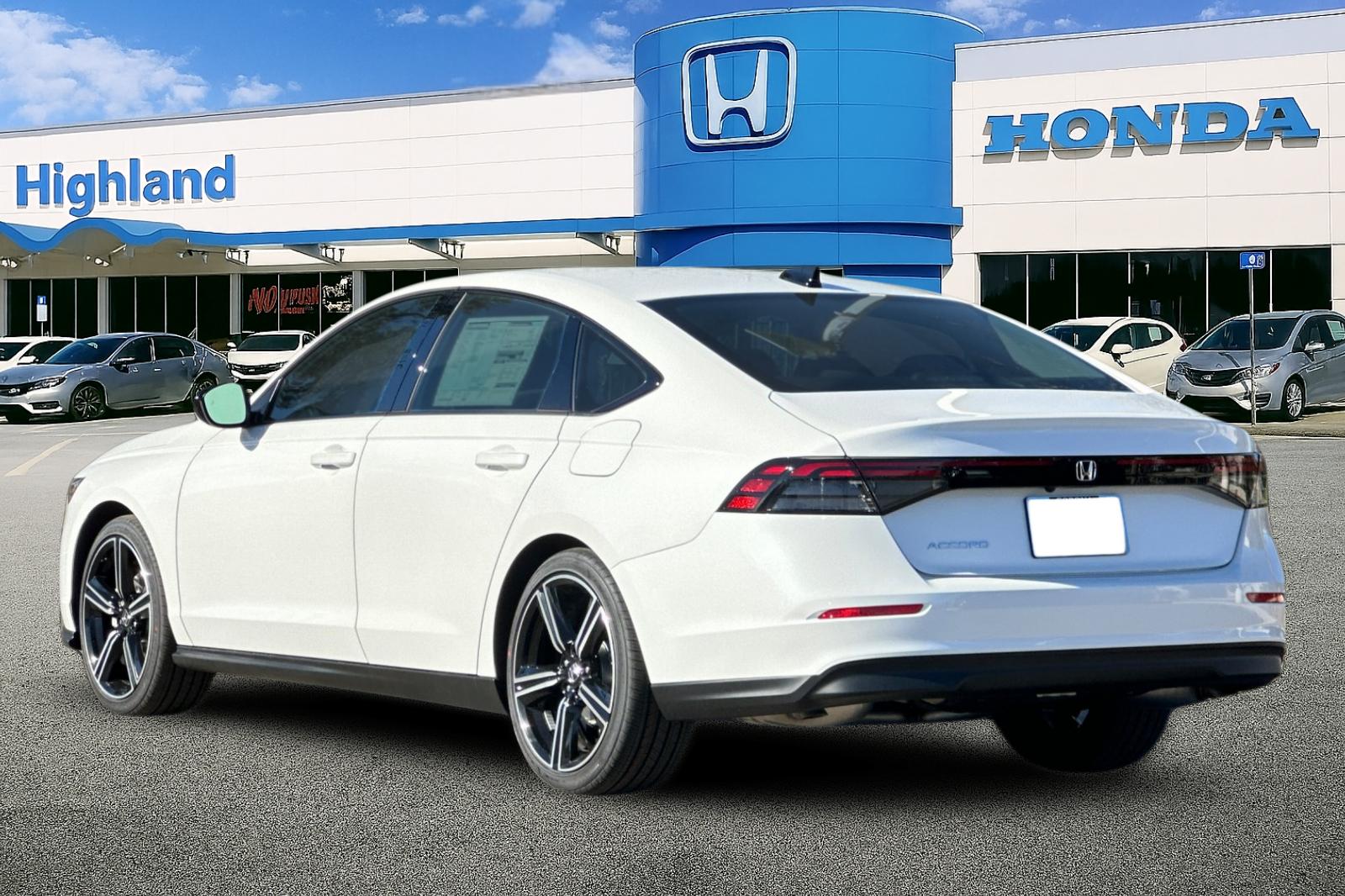 New 2026 Platinum White Pearl Honda SE image 3