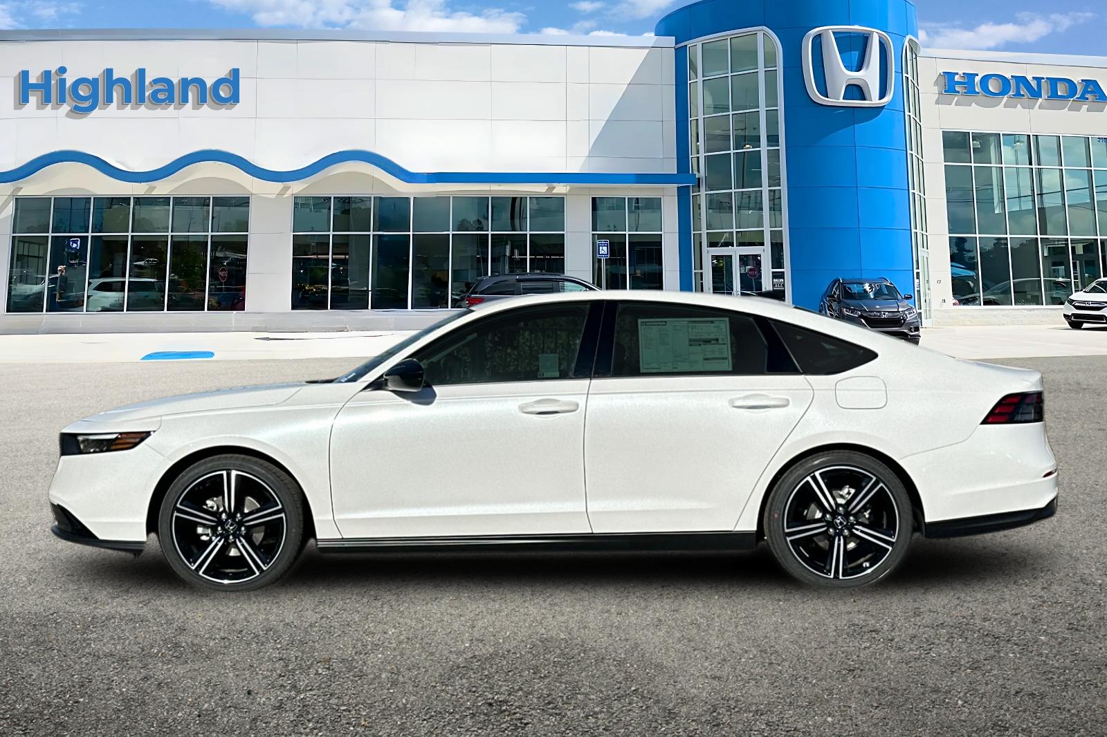 New 2026 Platinum White Pearl Honda SE image 2