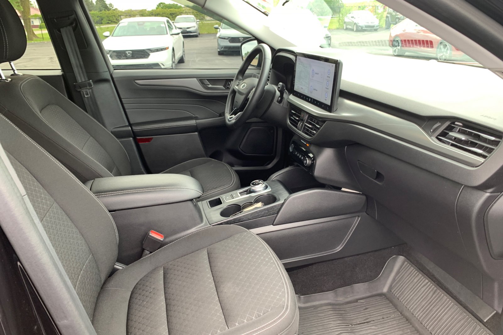 Used 2024 Black Metallic Ford Active image 20