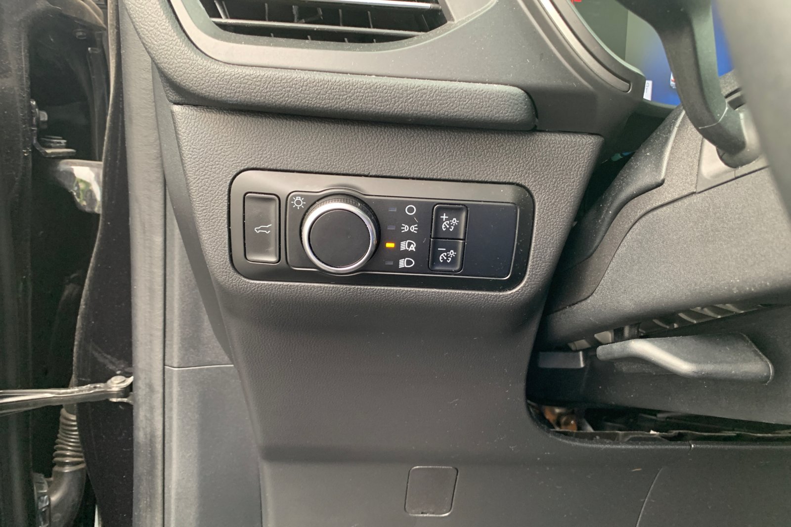 Used 2024 Black Metallic Ford Active image 34