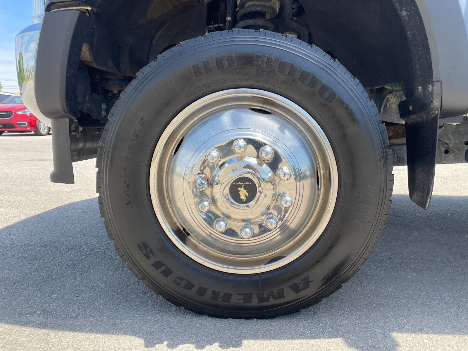 Used 2020 White Ford XL image 29