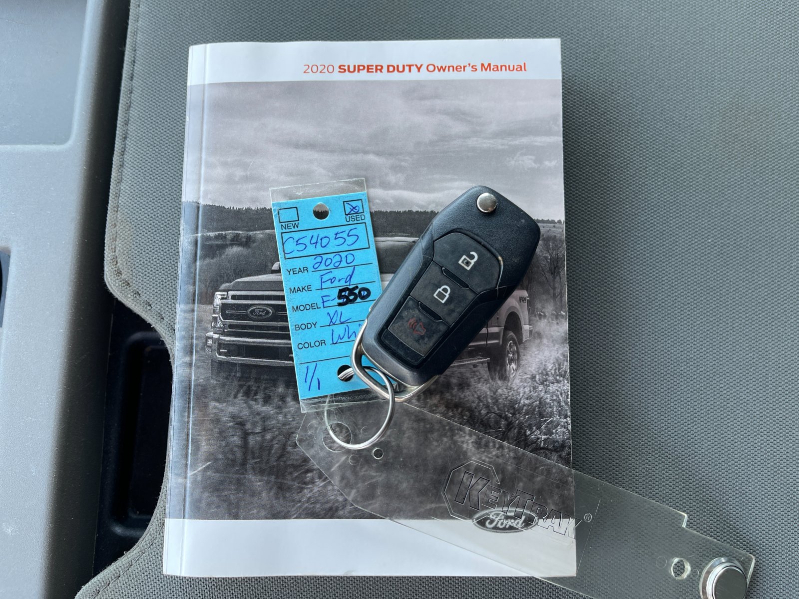 Used 2020 White Ford XL image 10