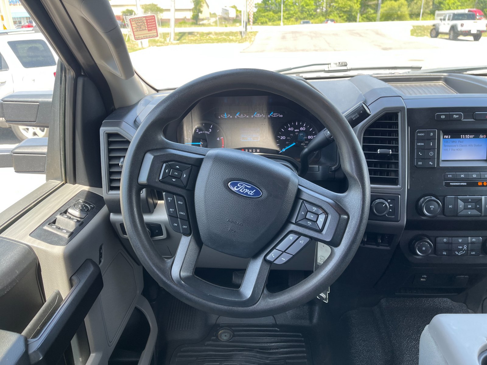 Used 2020 White Ford XL image 16