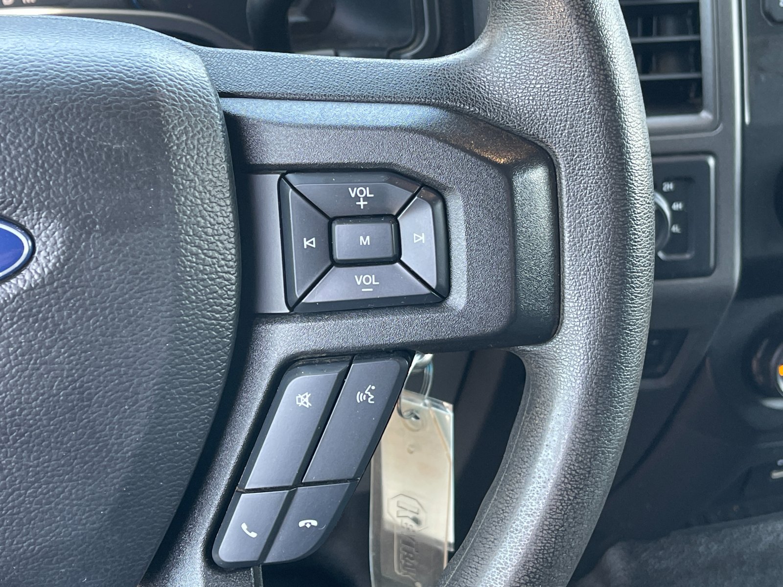 Used 2020 White Ford XL image 25