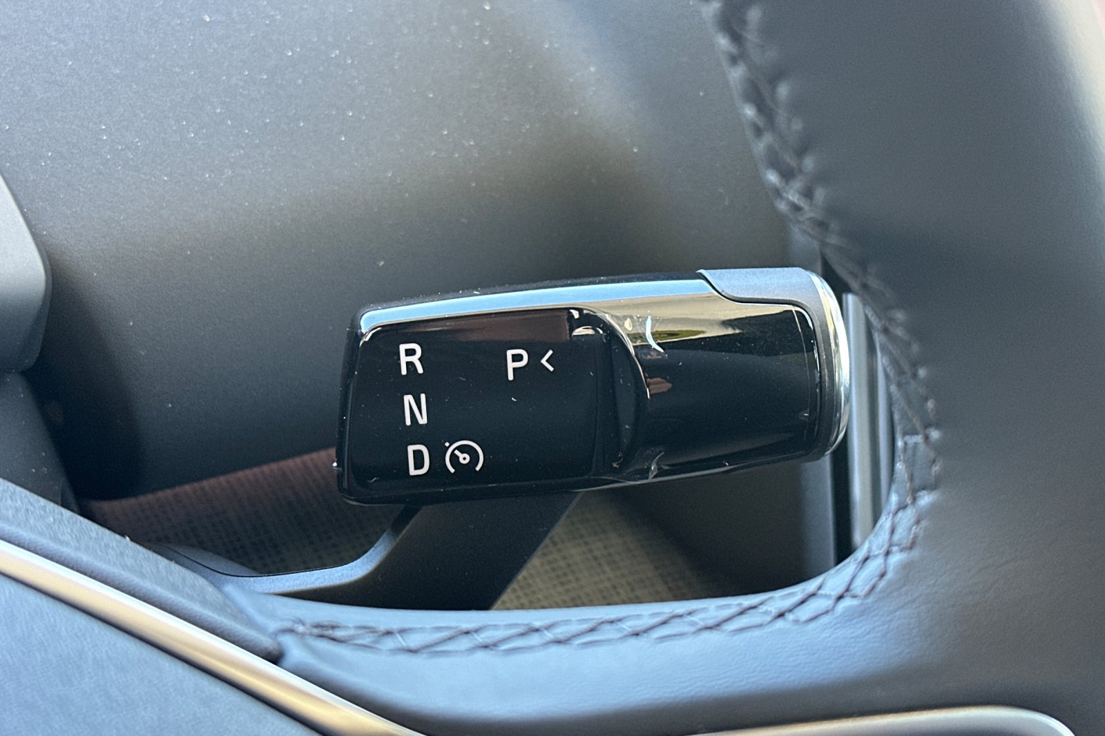 New 2026 Vapour Grey Volvo Ultra image 22