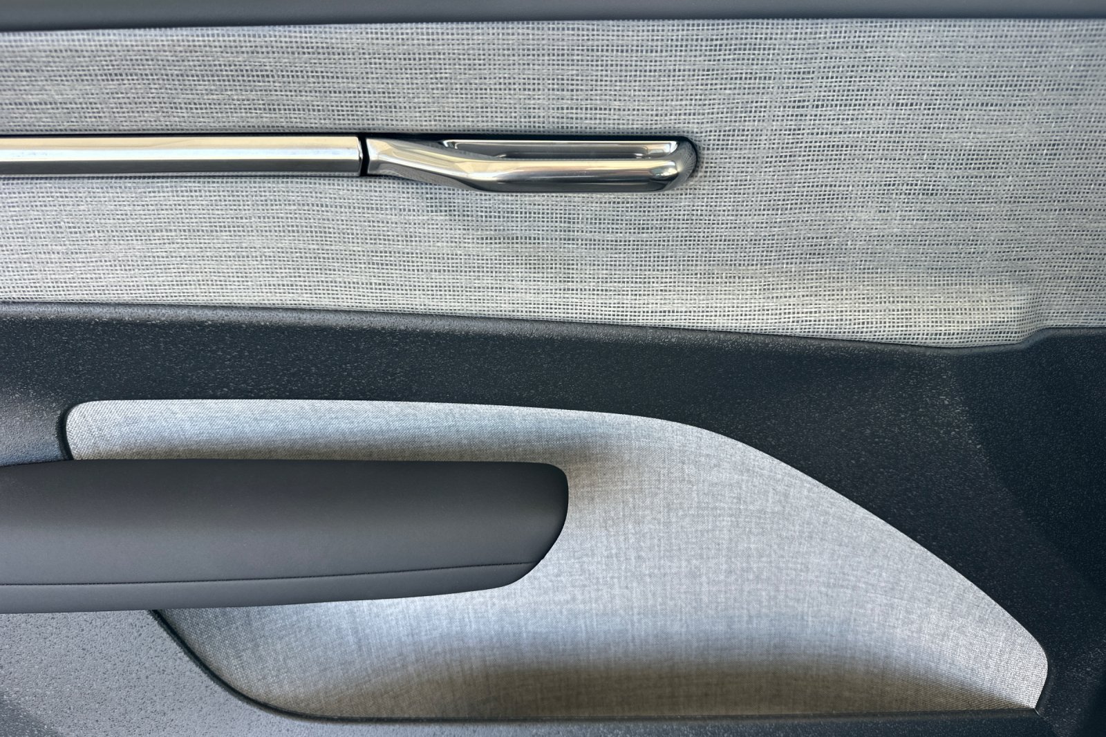 New 2026 Vapour Grey Volvo Ultra image 11