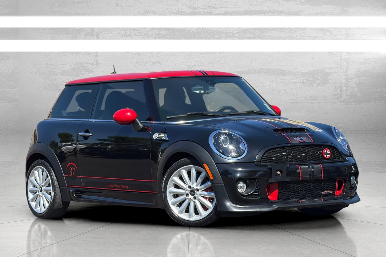 2013 MINI Cooper John Cooper Works Hardtop's photo