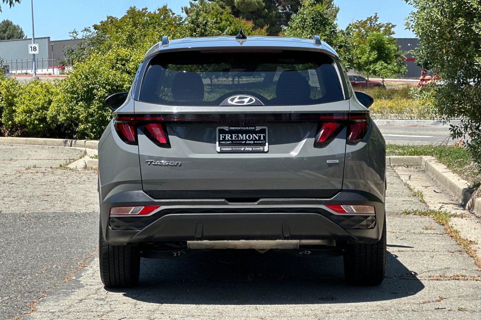 Used 2024 Gray Hyundai SEL image 4