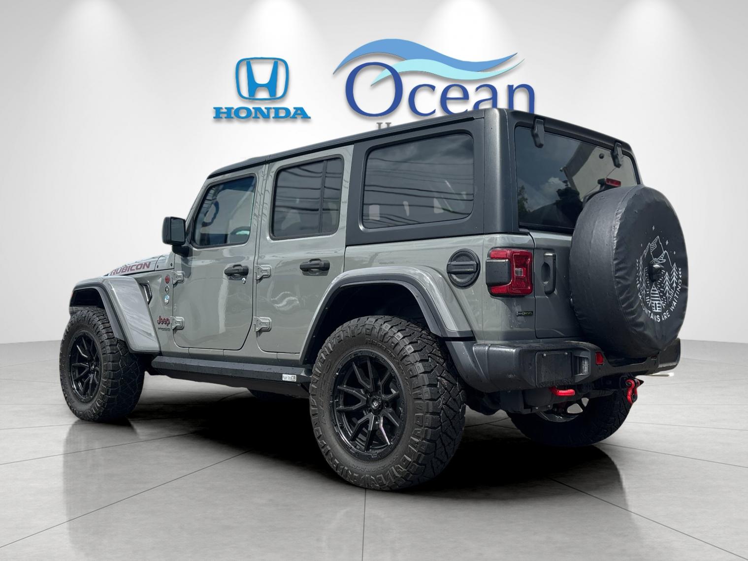 Used 2022 Gray Clearcoat Jeep Unlimited Rubicon image 5
