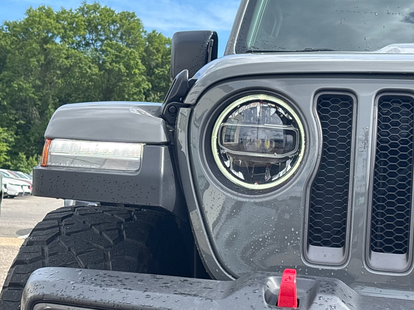 Used 2022 Gray Clearcoat Jeep Unlimited Rubicon image 29