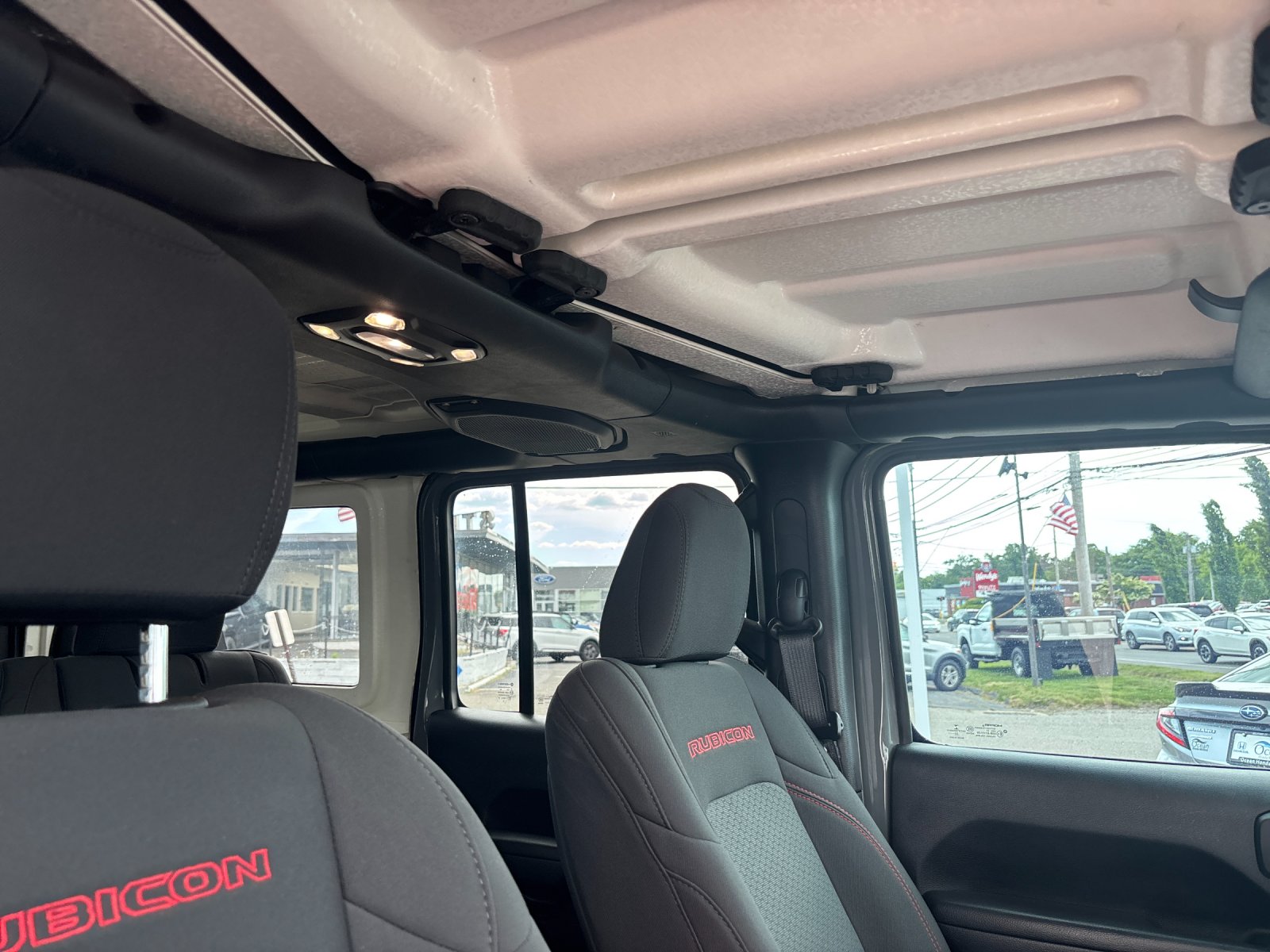 Used 2022 Gray Clearcoat Jeep Unlimited Rubicon image 18
